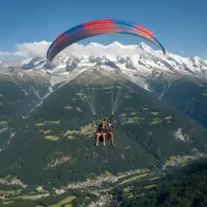 Vol découverte vs vol sensations parapente à Chamonix - vol decouverte vs vol sensations parapente